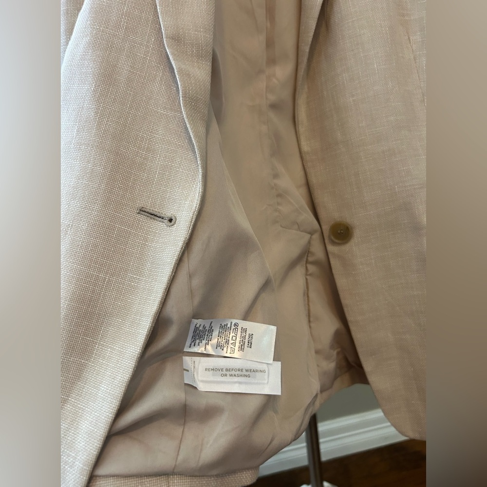 Ann Taylor Cream Textured Blazer Suit with Pant - Picture 4 of 13